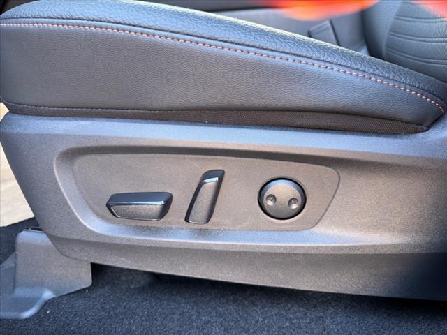 new 2025 Nissan Pathfinder car, priced at $42,060