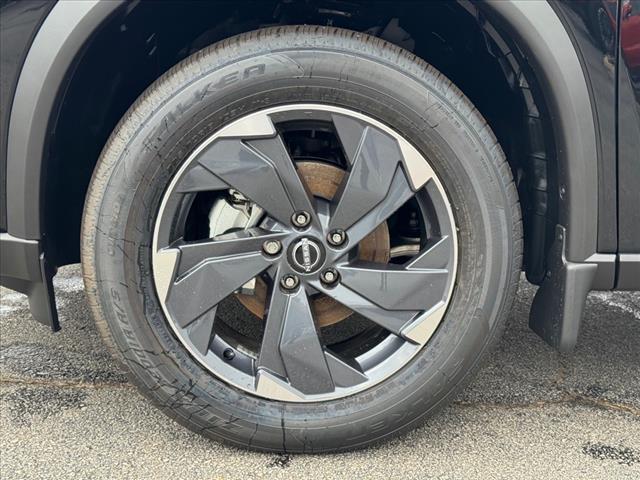 new 2025 Nissan Rogue car, priced at $30,983
