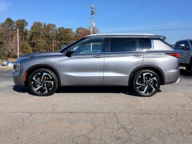 used 2023 Mitsubishi Outlander car, priced at $27,800