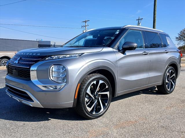 used 2023 Mitsubishi Outlander car, priced at $27,800