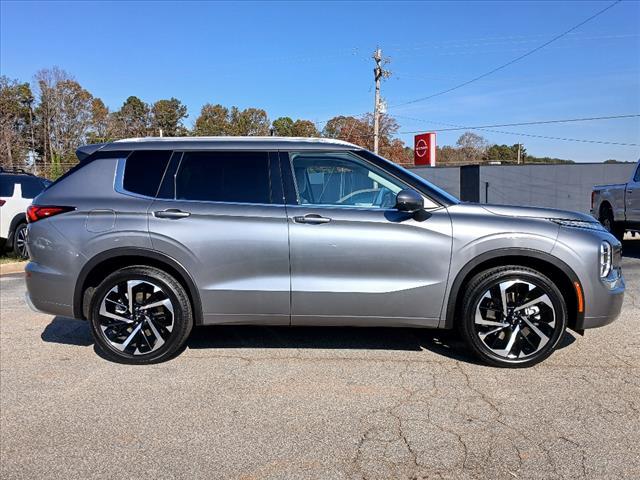 used 2023 Mitsubishi Outlander car, priced at $27,800