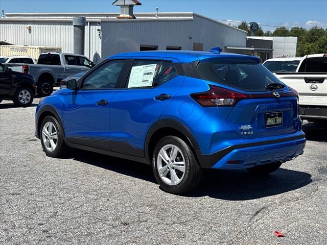 new 2025 Nissan Kicks Play car, priced at $23,101