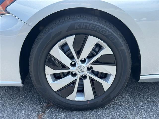 used 2024 Nissan Altima car, priced at $21,100