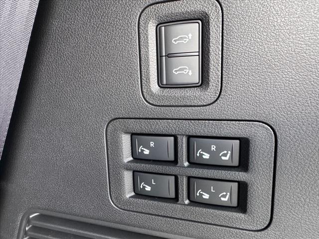 new 2025 Nissan Armada car, priced at $77,625
