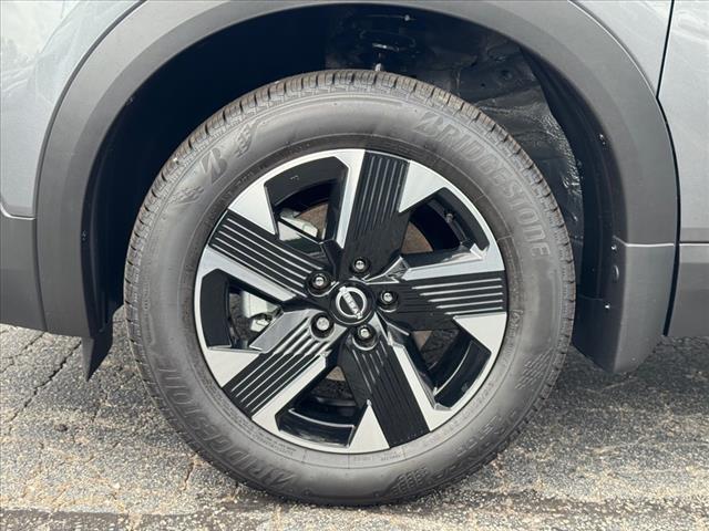 new 2025 Nissan Kicks car, priced at $27,015
