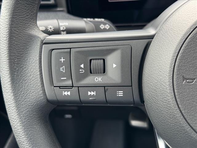 new 2025 Nissan Kicks car, priced at $27,015