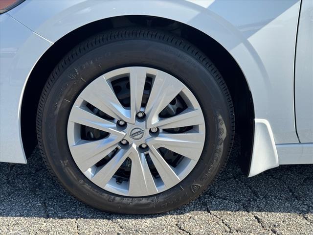 new 2025 Nissan Sentra car, priced at $22,334