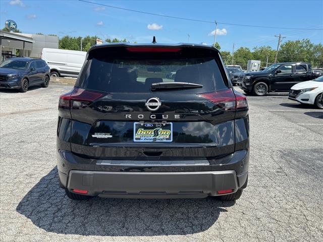new 2025 Nissan Rogue car, priced at $32,780
