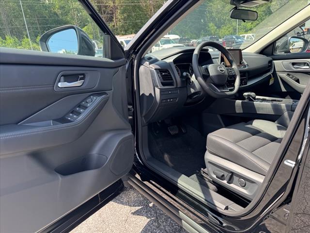 new 2025 Nissan Rogue car, priced at $32,780