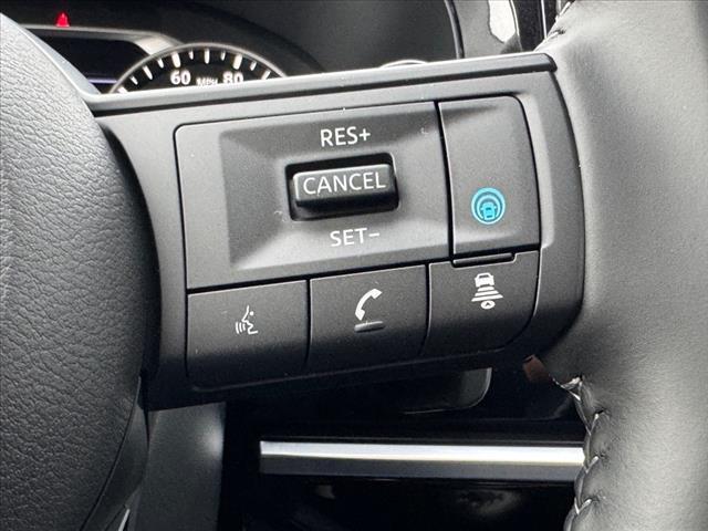 new 2025 Nissan Pathfinder car, priced at $39,365
