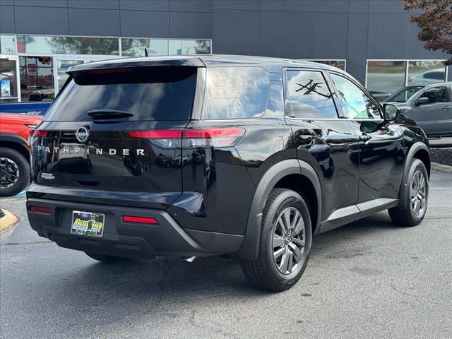 new 2025 Nissan Pathfinder car, priced at $32,016