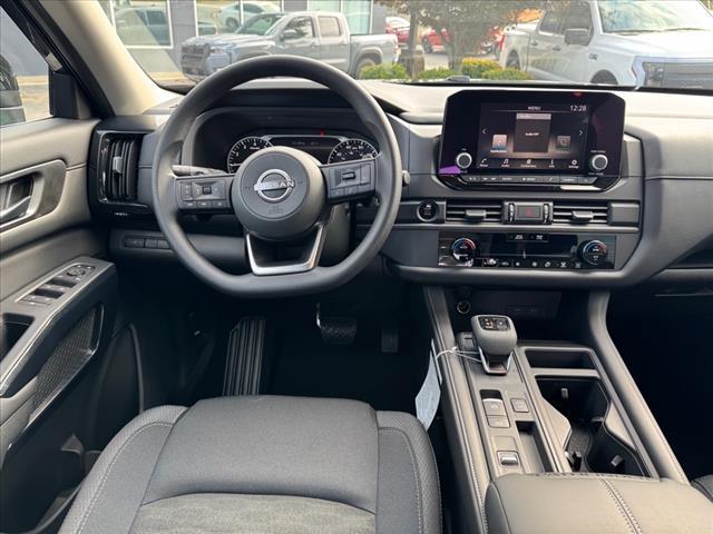 new 2025 Nissan Pathfinder car, priced at $32,016