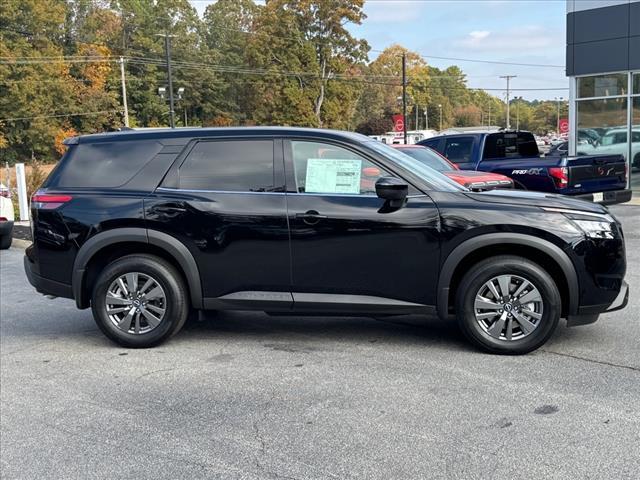 new 2025 Nissan Pathfinder car, priced at $32,016