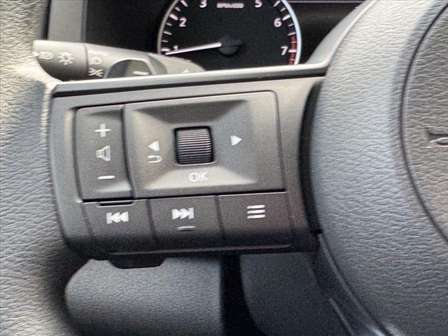 new 2025 Nissan Pathfinder car, priced at $32,016