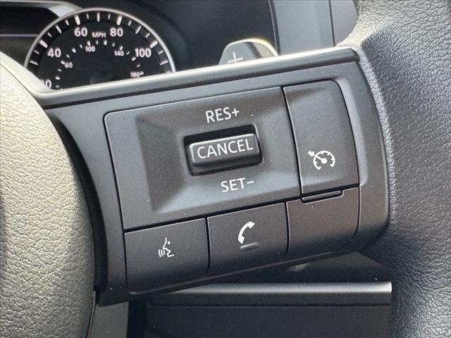 new 2025 Nissan Pathfinder car, priced at $32,016