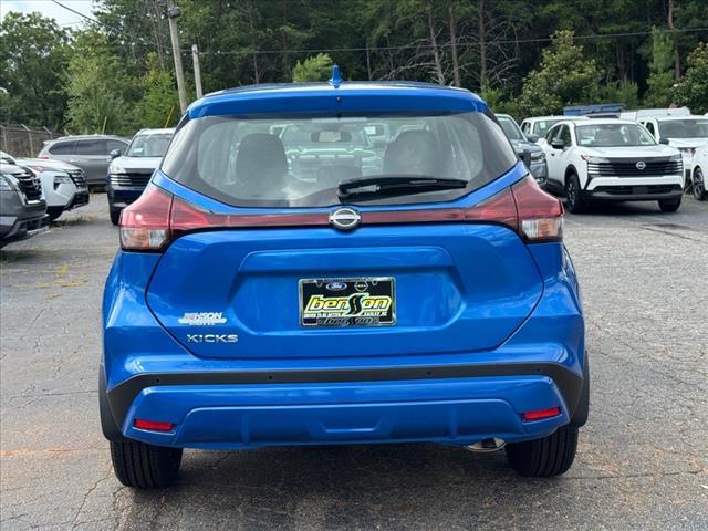new 2025 Nissan Kicks Play car, priced at $23,555
