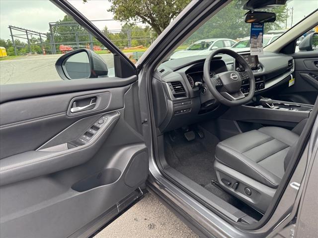 new 2025 Nissan Rogue car, priced at $32,244