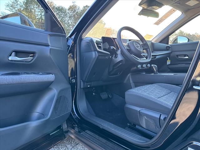 new 2025 Nissan Kicks car, priced at $23,980