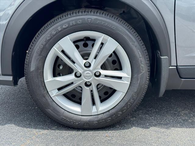 new 2025 Nissan Kicks Play car, priced at $23,527