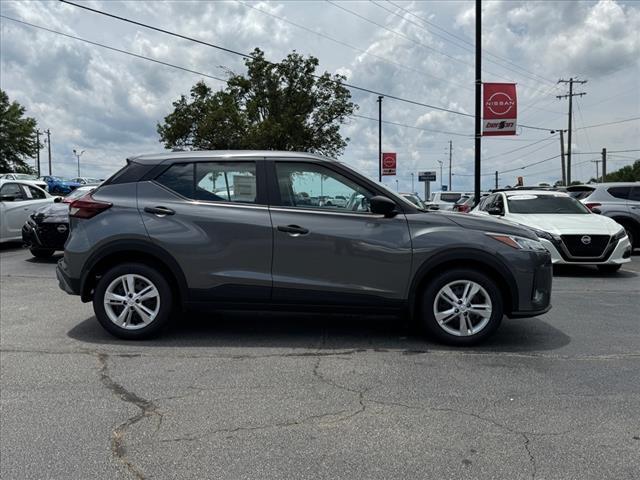 new 2025 Nissan Kicks Play car, priced at $23,527