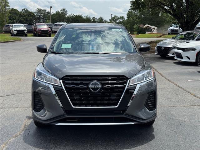 new 2025 Nissan Kicks Play car, priced at $23,527