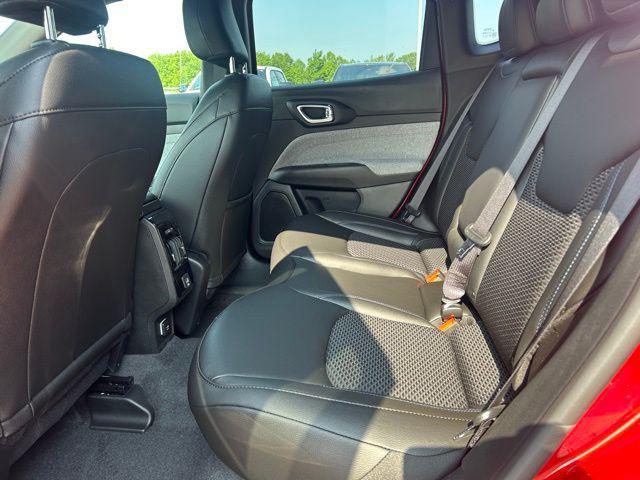new 2025 Jeep Compass car, priced at $27,760
