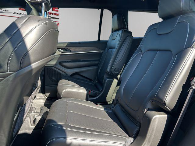 new 2025 Jeep Grand Cherokee L car, priced at $47,250