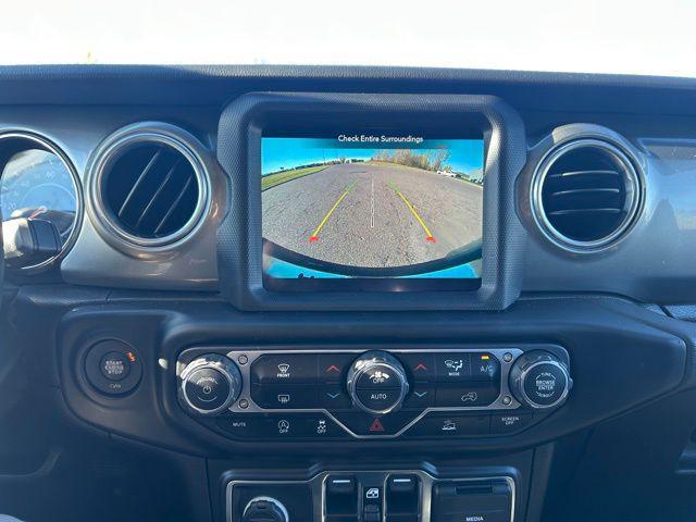 used 2021 Jeep Wrangler Unlimited car, priced at $27,000