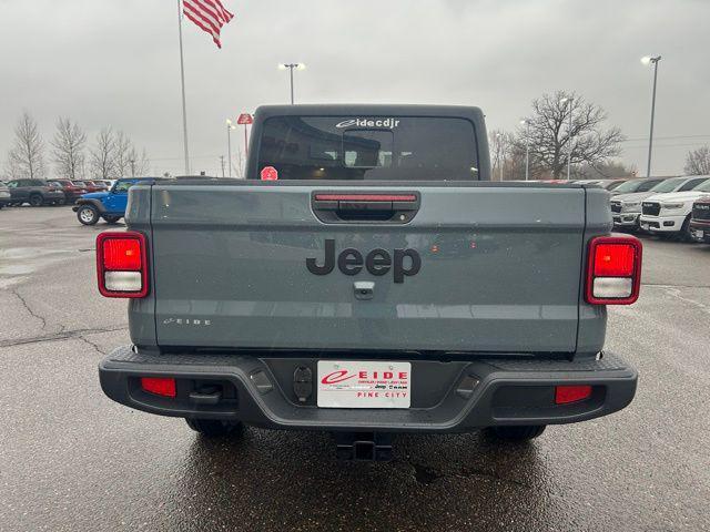 new 2025 Jeep Gladiator car, priced at $43,738