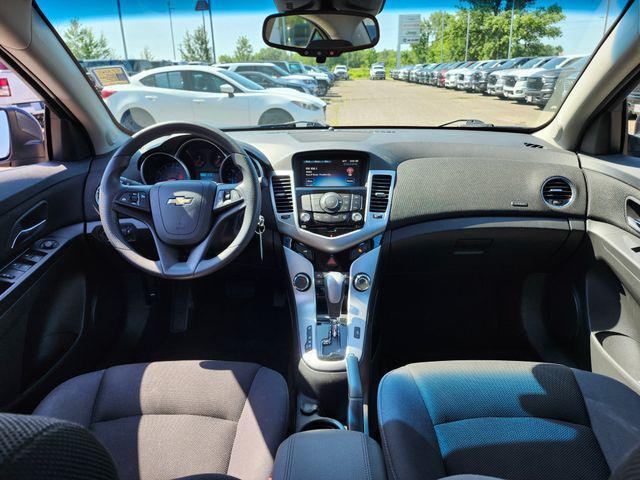 used 2015 Chevrolet Cruze car, priced at $10,000