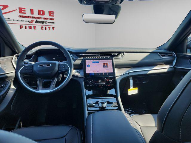 new 2025 Jeep Grand Cherokee car, priced at $42,941