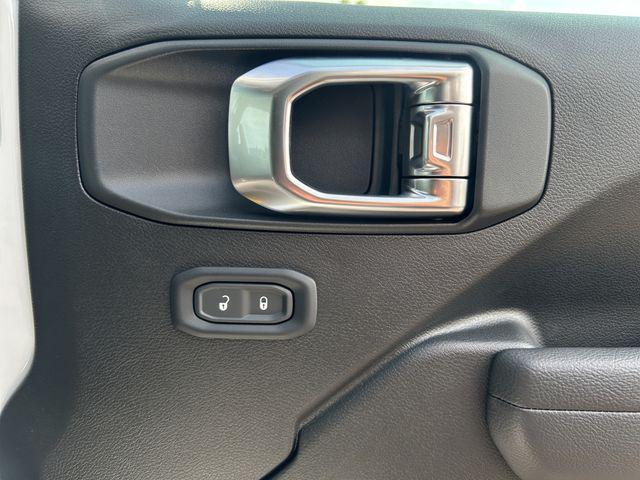 new 2025 Jeep Wrangler car, priced at $39,000