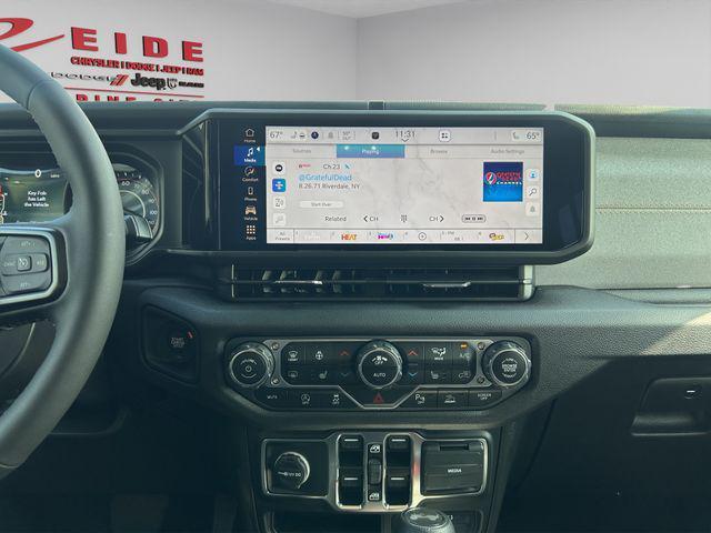 new 2025 Jeep Wrangler car, priced at $39,000