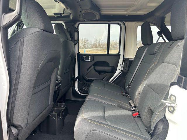 new 2025 Jeep Wrangler car, priced at $45,434