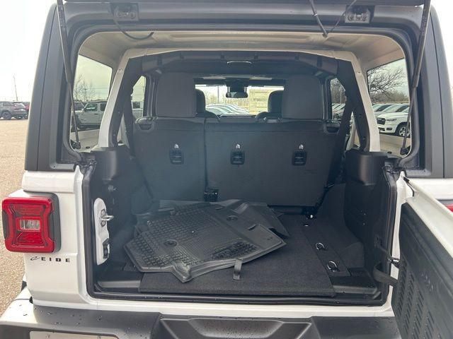 new 2025 Jeep Wrangler car, priced at $45,434