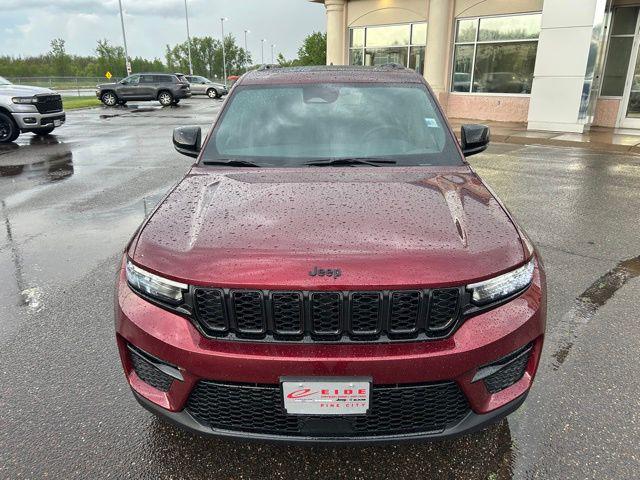 new 2025 Jeep Grand Cherokee car, priced at $47,186
