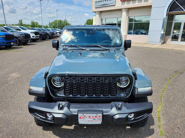 new 2025 Jeep Gladiator car, priced at $46,935