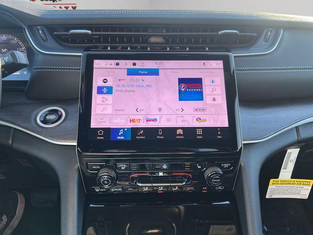 new 2025 Jeep Grand Cherokee car, priced at $46,116