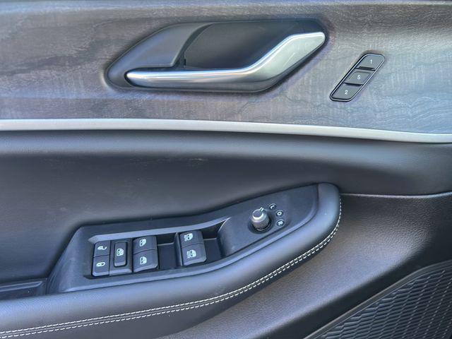 new 2025 Jeep Grand Cherokee car, priced at $46,116