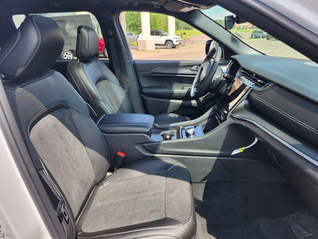 new 2025 Jeep Grand Cherokee car, priced at $38,162