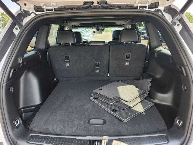 new 2025 Jeep Grand Cherokee car, priced at $38,162