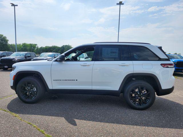 new 2025 Jeep Grand Cherokee car, priced at $38,162