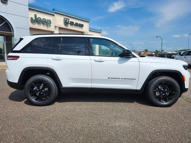 new 2025 Jeep Grand Cherokee car, priced at $38,162