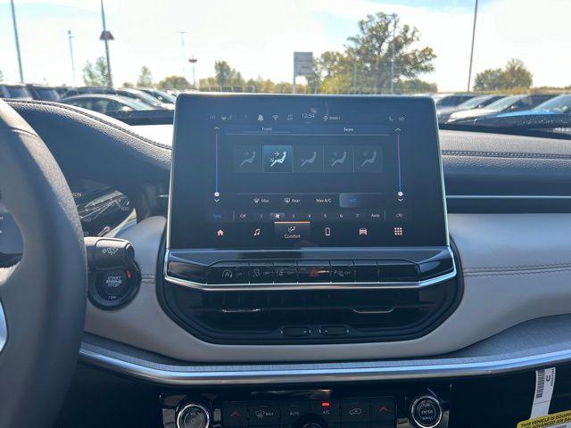 new 2025 Jeep Compass car, priced at $30,948