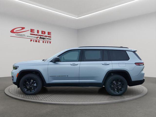 new 2025 Jeep Grand Cherokee L car, priced at $40,000