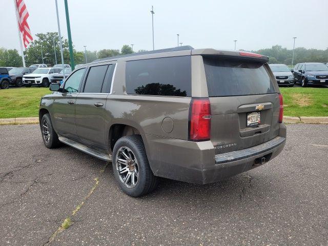 used 2015 Chevrolet Suburban car, priced at $9,000