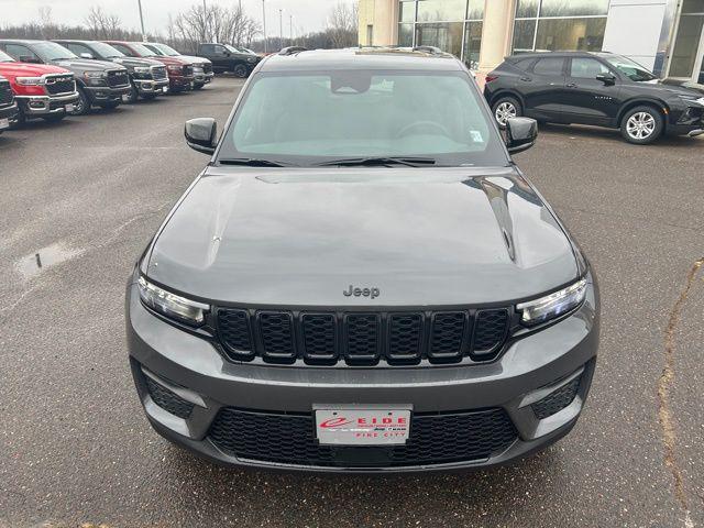 new 2025 Jeep Grand Cherokee car, priced at $42,796