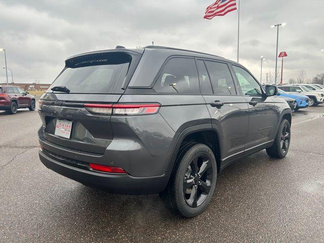 new 2025 Jeep Grand Cherokee car, priced at $42,796