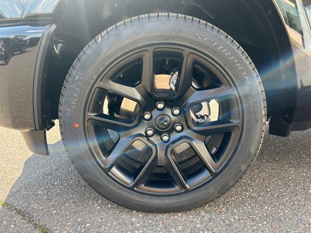 new 2025 Ram 1500 car, priced at $61,637