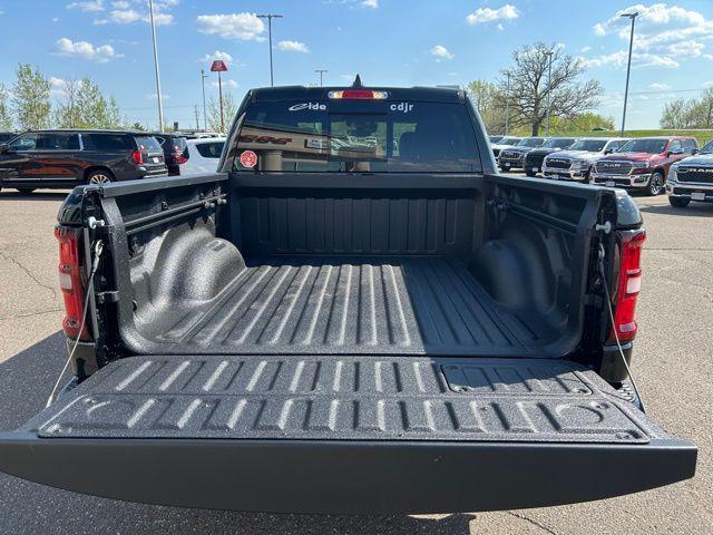 new 2025 Ram 1500 car, priced at $61,637